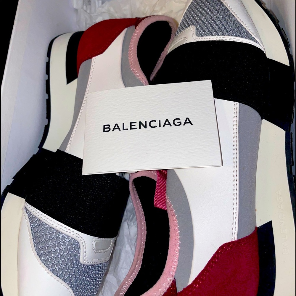 Excellent condition, only wore once , size 9B.